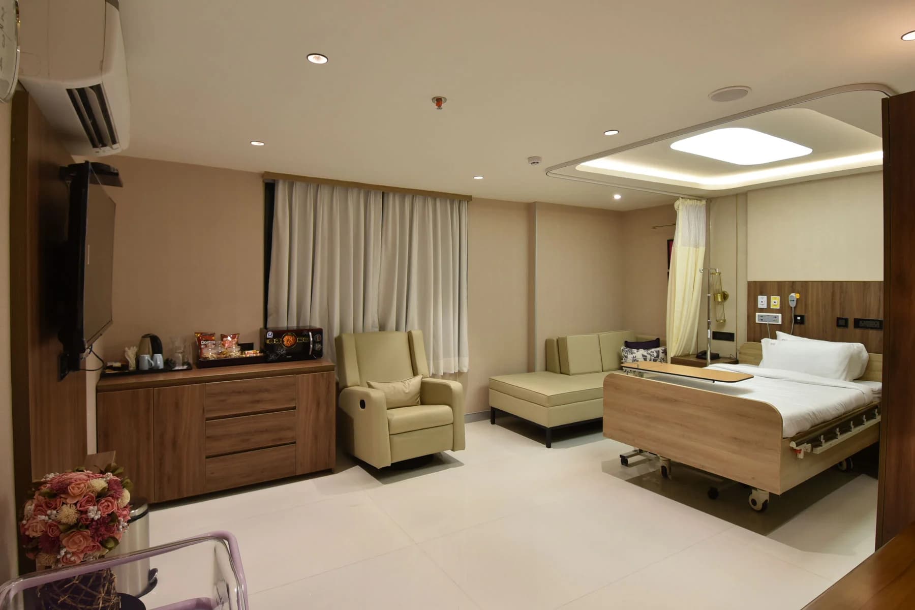 Cloudnine Hospital - Gaur City, Noida photo 7
