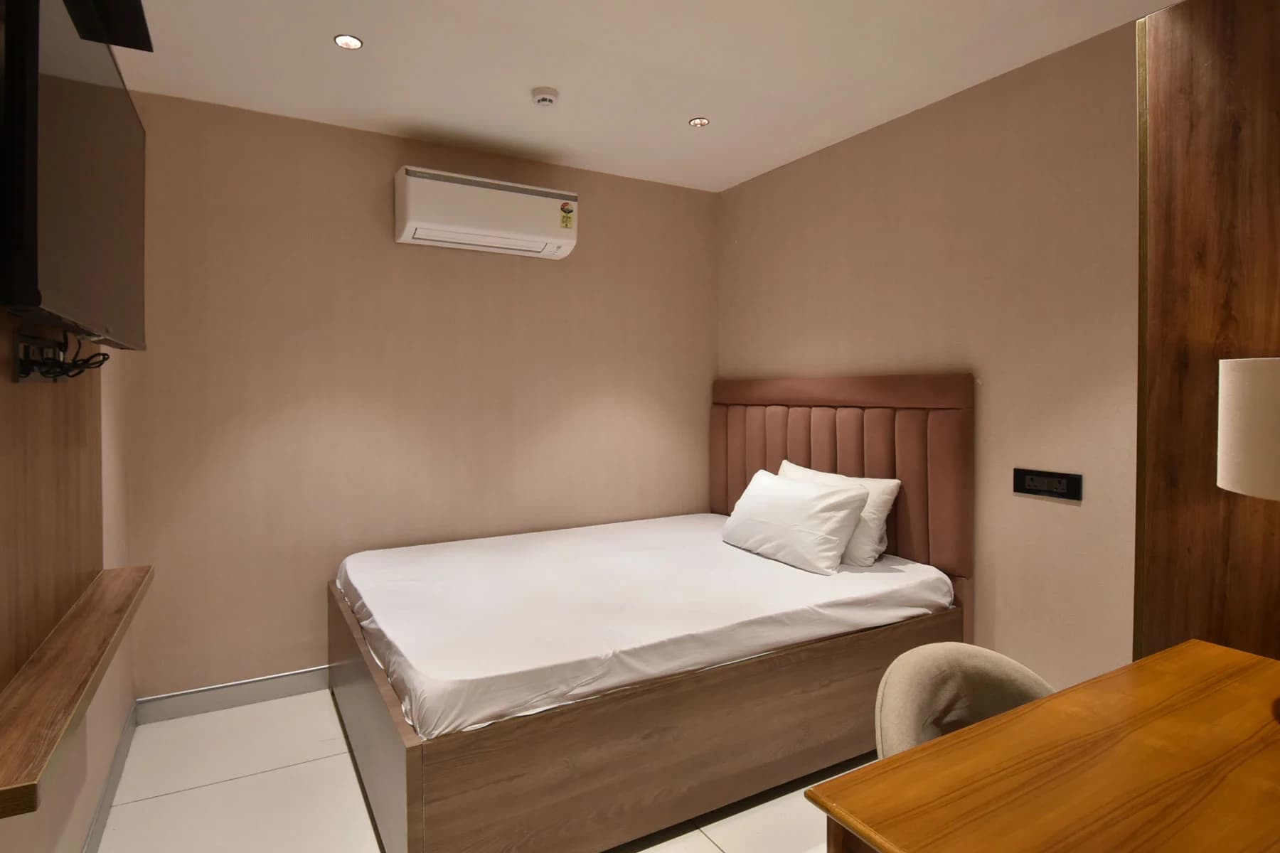 Cloudnine Hospital - Gaur City, Noida photo 9